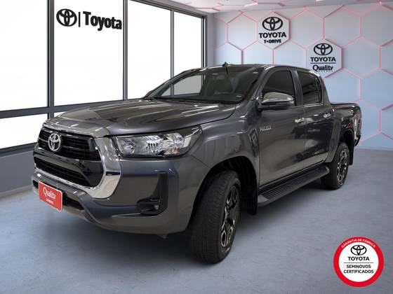 TOYOTA HILUX 2.8 D-4D TURBO DIESEL CD SRV 4X4 AUTOMÁTICO